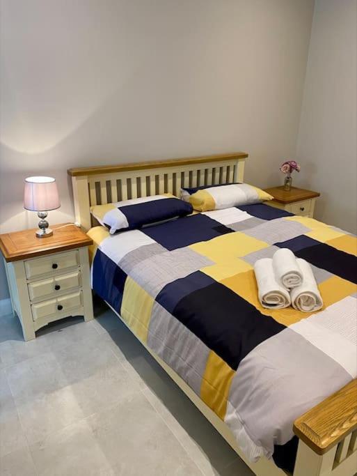 Erne Getaway No.7 Brand New 1 Bed Apartment Enniskillen Exterior foto